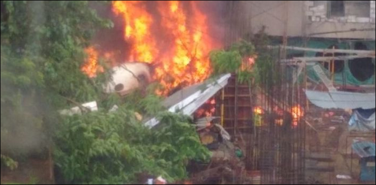 plane-crashes-in-mumbai
