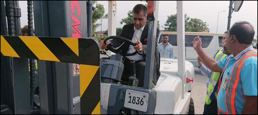 پی آئی اے