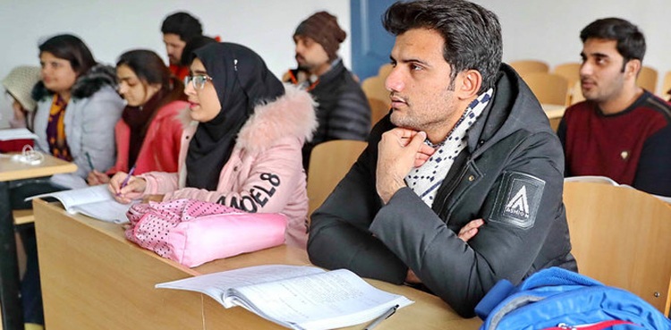 تعلیمی اداروں میں کورونا