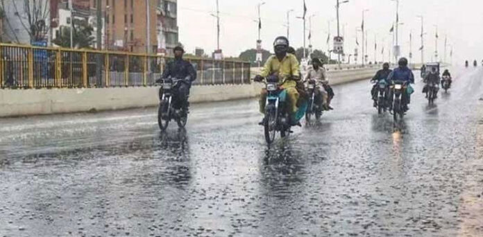 کراچی میں بارش