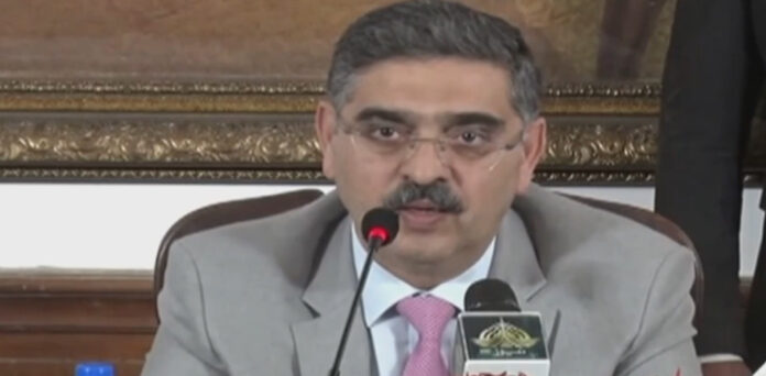 نگران وزیراعظم انوارالحق کاکڑ