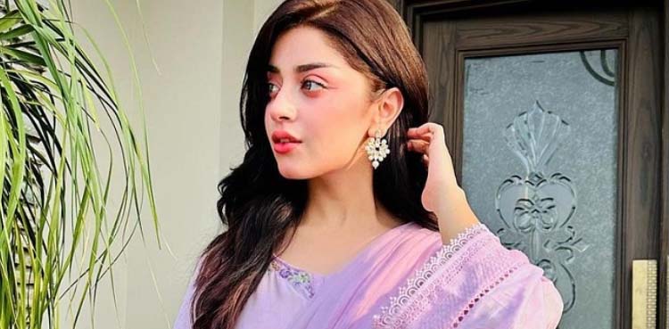 Alize Shah a adopté une nouvelle coiffure, la vidéo est devenue virale