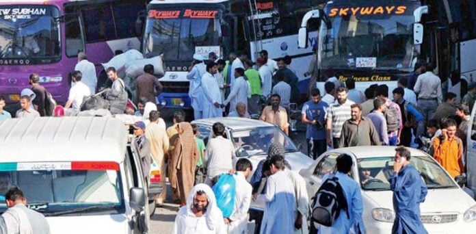 ٹرانسپورٹرز کرایوں میں کمی کرنے پر راضی ہوگئے