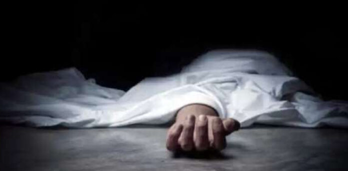 فیصل آباد میں شوہر نے 2 بیویوں اور 4 بچوں کو قتل کر کے خودکشی کر لی