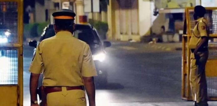 بھارت میں 6 مقامات پر بم رکھنے کی اطلاع پر پولیس کی دوڑیں لگ گئیں