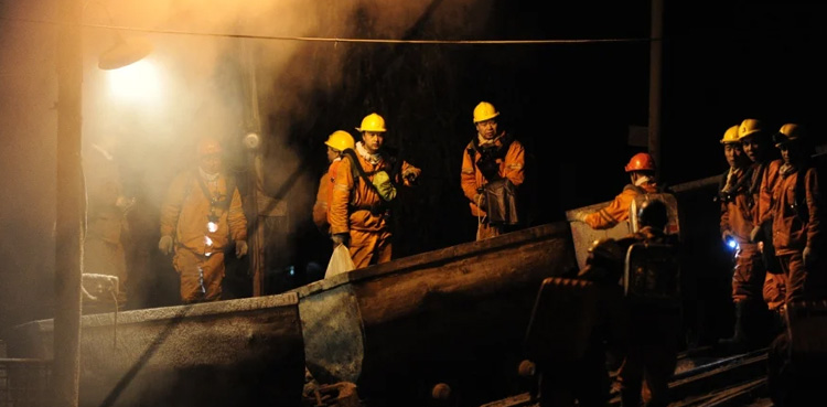 Accidents dans une mine de charbon, 12 personnes tuées