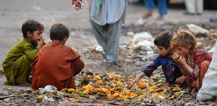 پاکستان میں غربت پر جاری رپورٹ میں حیران کن انکشاف Poverty in pakistan