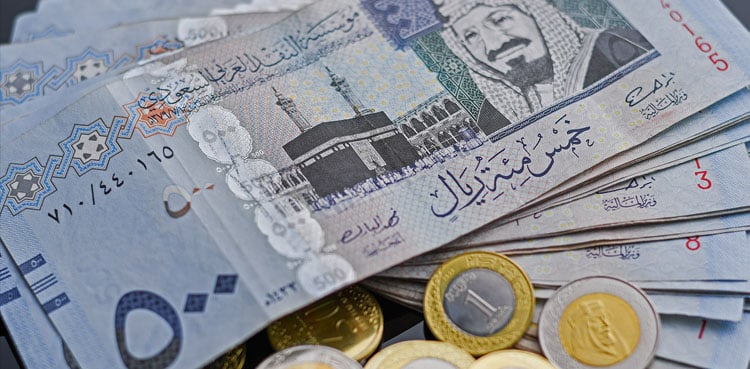 پاکستانی کرنسی کے مقابلے میں‌ سعودی ریال کا ریٹ
