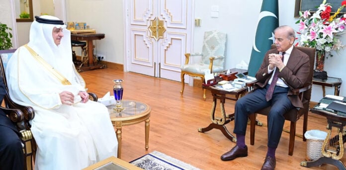 سعودی سمیت برادر ممالک کشیدگی میں کمی کیلیے بھارت پر دباؤ ڈالیں، شہباز شریف