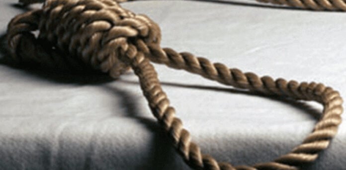 کراچی 12 سالہ بچی کی گھر سے پھندا لگی لاش برآمد