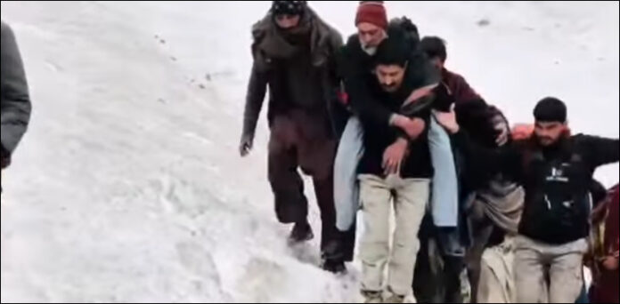 نوری ٹاپ مانسہرہ سیاح
