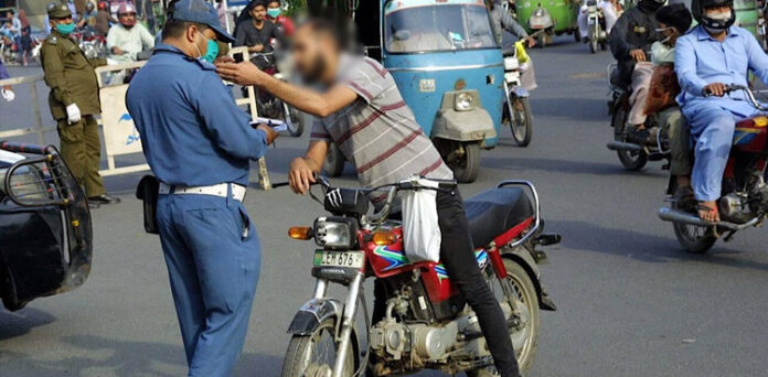 ٹریفک قوانین کی خلاف ورزی پر جرمانہ 10 گنا تک بڑھانے کا فیصلہ