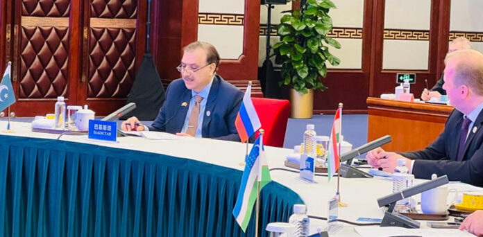 مشیر قومی سلامتی لیفٹیننٹ جنرل عاصم ملک کا دورہ چین، سکیورٹی تعاون بڑھانے پر اتفاق