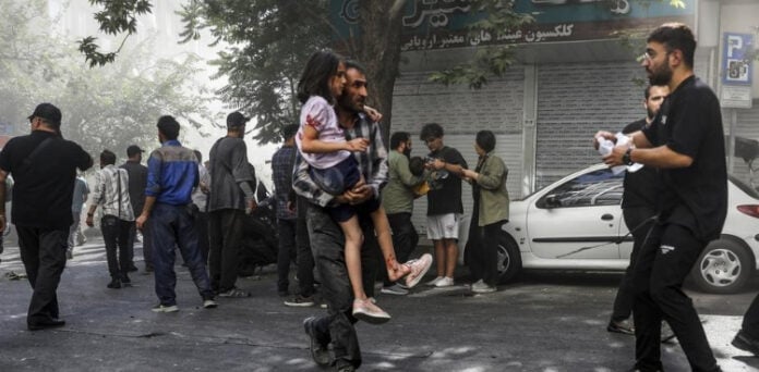 ایران میں اسرائیلی حملے سے شہادتوں کی تعداد 585 تک جا پہنچی، سینکڑوں زخمی