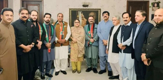 سابق وزیراعظم آزادکشمیر سردار تنویر الیاس پیپلزپارٹی میں شامل ہوگئے