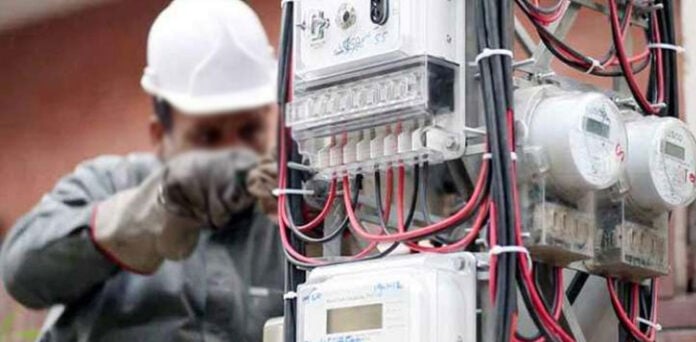 بجلی کے 2 میٹر لگانے پر پابندی کی خبروں جھوٹ قرار