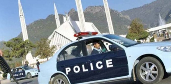 اسلام آباد میں ٹریفک قوانین کی خلاف ورزی پر کارروائیاں، کئی گاڑیاں ضبط