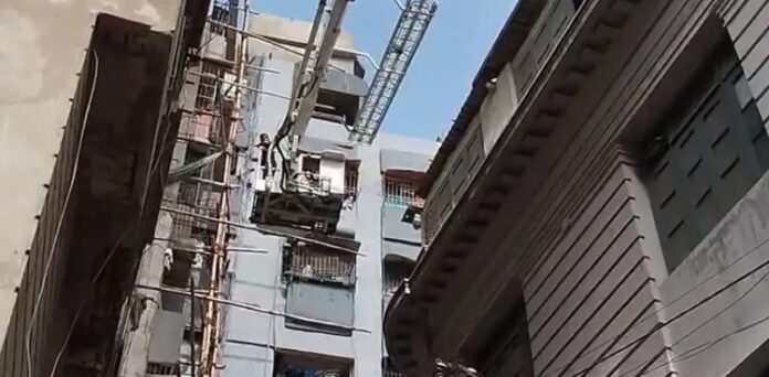 کراچی رہائشی عمارت