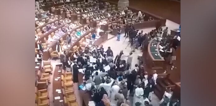 پنجاب اسمبلی: معطل اپوزیشن ارکان اجلاس کیلیے ریکوزیشن کا اختیار کھو بیٹھے