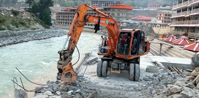 دریائے سوات کے کنارے تجاوزات کیخلاف آپریشن شروع