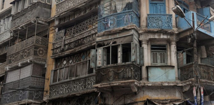 کراچی کے ضلع جنوبی میں 456 مخدوش عمارتیں موجود ہیں، ایس بی سی اے