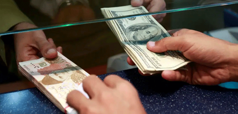 امریکی ڈالر کم ترین سطح پر پہنچ گیا