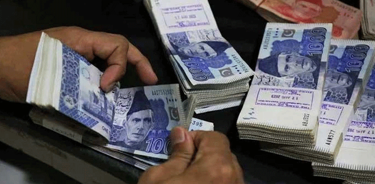 قرضوں پر سود کی ادائیگیوں سے حکومت کو شدید مالی دباؤ کا سامنا
