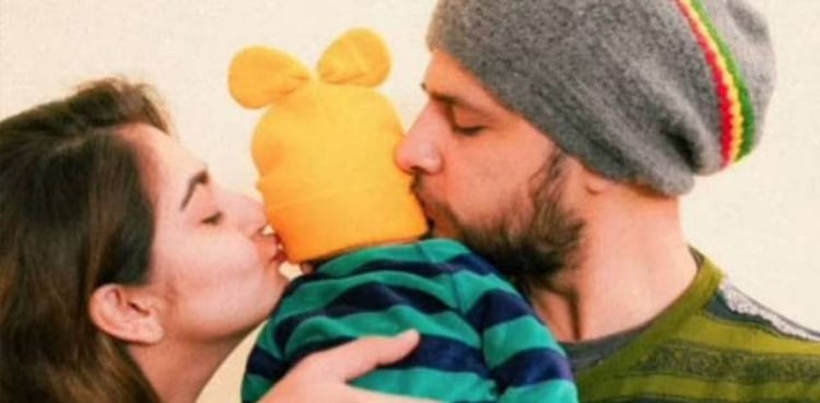 حبا بخاری اور آریز احمد نے بیٹی کو دنیا سے کیوں چھپا رکھا ہے؟ بڑی وجہ بتا دی