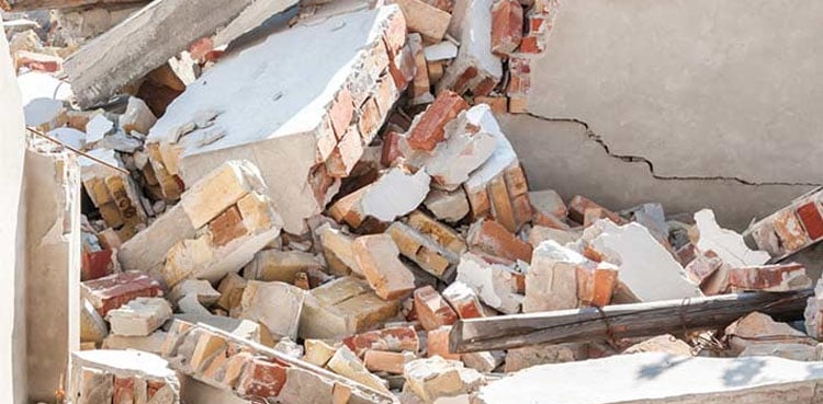 مکان کی چھت گر گئی، 2 بچے جاں بحق