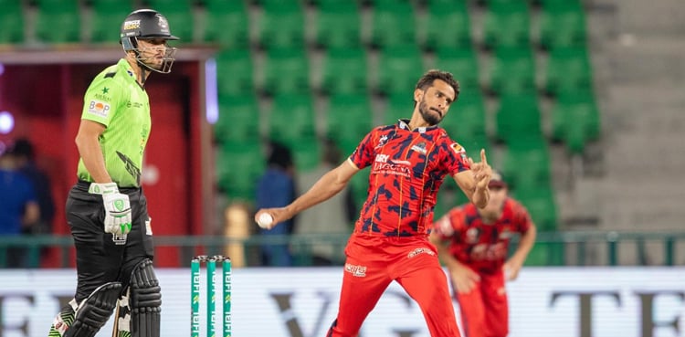 لاہور قلندرز کا کراچی کنگز کو صرف 129 رنز کا ہدف