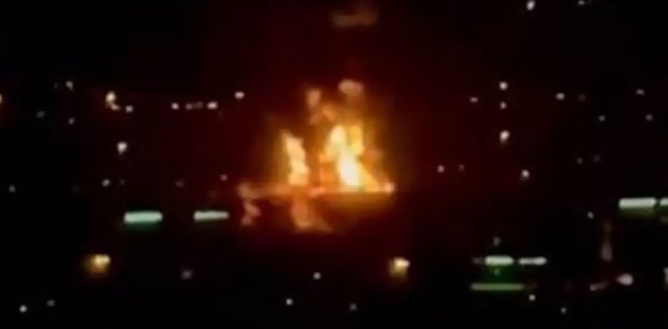 کویت ایئرپورٹ پر ڈرون حملہ، فیول اسٹوریج ٹینکس میں آگ بھڑک اٹھی