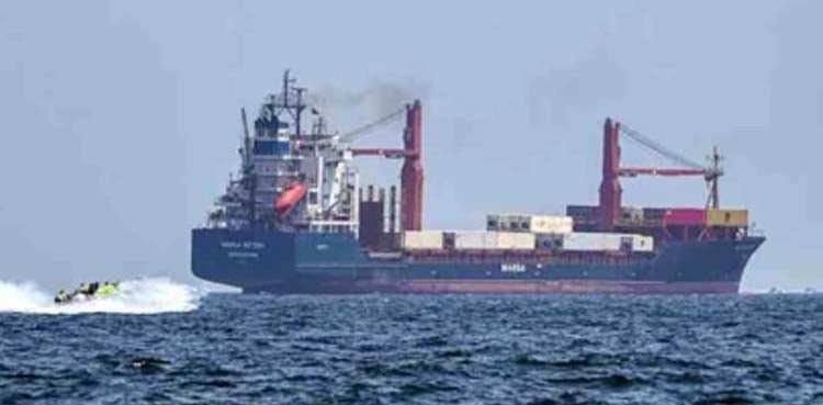 ایران نے انسانی ہمدردی پر آبنائے ہرمز سے بحری آمدورفت کی اجازت دے دی