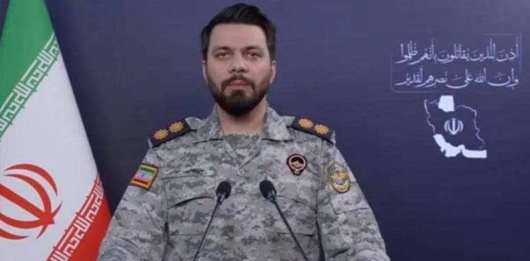 ایران نے آبنائے ہرمز سے امریکی جہازوں کے گزرنے کا دعویٰ مسترد کردیا