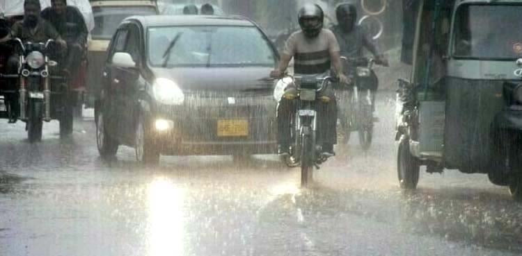 کراچی میں بارش، کرنٹ لگنے اور مختلف حادثات میں 5 افراد جاں بحق