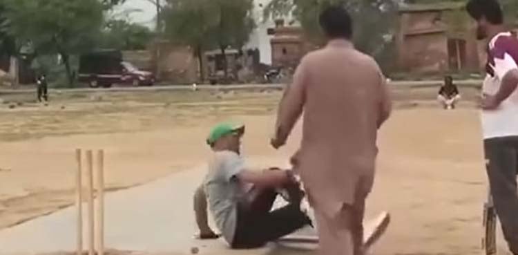 اٹک میں بیٹنگ کے دوران نوجوان اچانک انتقال کرگیا