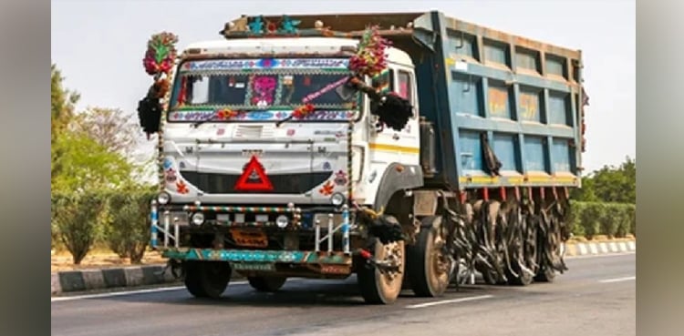 پیٹرولیم مصنوعات کی قیمتوں میں ہوشربا اضافہ، ڈمپر ایسوسی ایشن کی ملک گیر احتجاج کی دھمکی