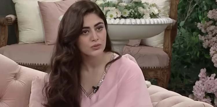 حنا آفریدی نے میک اپ نہ کرنے کی وجہ بتا دی