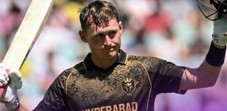 ’حیدرآباد کنگزمین کا کپتان ٹیم پر بوج بن رہا ہے‘