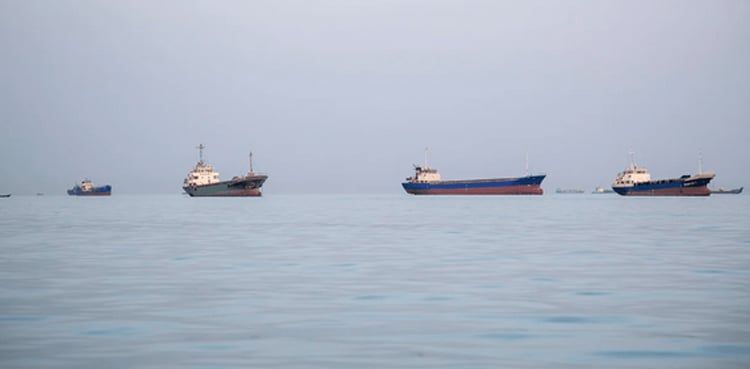 ایران نے آبنائے ہرمز پر ٹول ٹیکس سے پہلی آمد حاصل کر لی