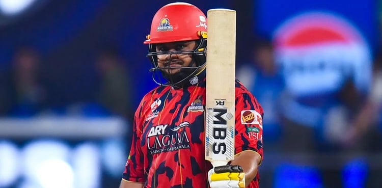 فاتحانہ اننگز کے باوجود اعظم خان مطمئن کیوں نہیں؟