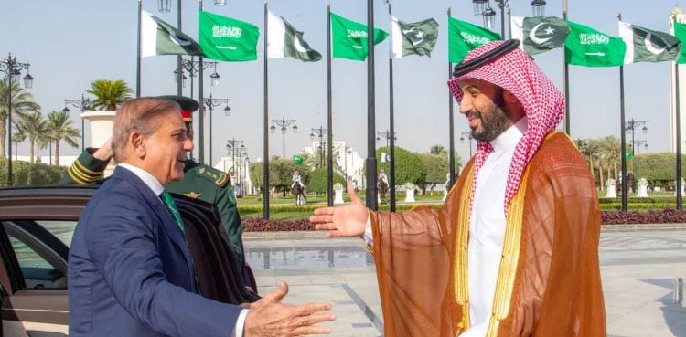 وزیراعظم شہباز شریف آج سعودی عرب کے اہم دورے پر روانہ ہوں گے