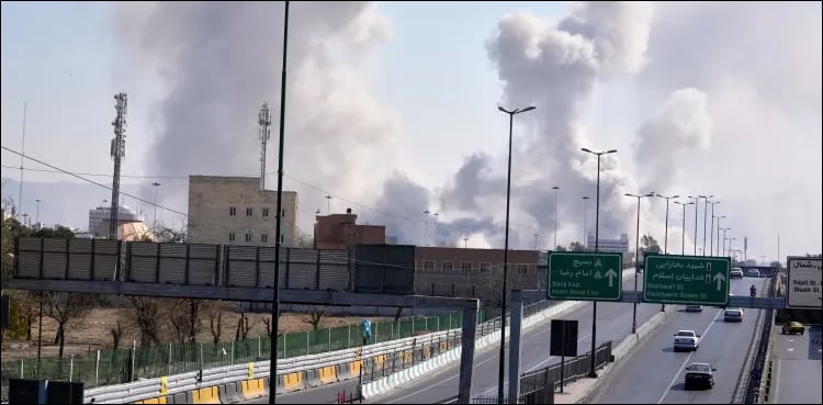 میناب اسکول میں شہید کمسن طالبہ کا والد امریکا کے خلاف جنگ میں شامل ہو گیا، ویڈیو