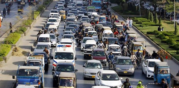 ٹریفک قوانین کی خلاف ورزی پر بھاری جرمانے، فریقین کو نوٹس جاری