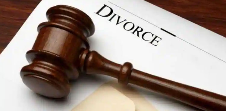 طلاق کے باوجود بیوی کا خرچہ : عدالت کا بڑا حکم آگیا