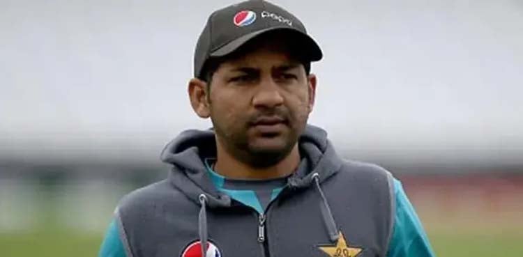 ’ٹیم کے لیے کھیلو اپنے لیے نہیں‘ سرفراز احمد نے کھلاڑیوں کو ڈانٹ دیا