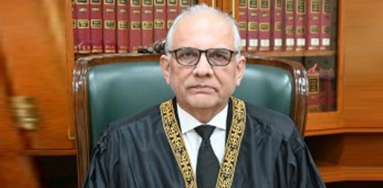 بلڈنگ بن رہی ہے تو بننے دیں، غیر قانونی ہوئی تو ‘نسلہ ٹاور’ 