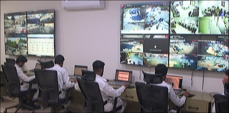 بنیادی سہولتوں سے محروم شہر میں مستعدی سے ٹریفک چالان گھر پہنچ جاتے ہیں