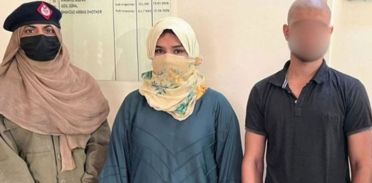 نجی ہاؤسنگ سوسائٹی کے باہر بیہودہ ڈانس کرنے والے ٹک ٹاکرز گرفتار