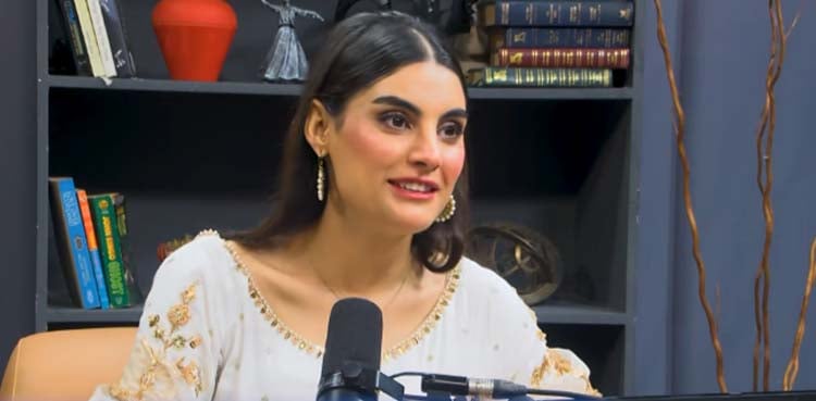 تصویر: اے آر وائی نیوز تماشہ 5 کی رنر اپ اسرا عائشہ کا اپنے ساتھی امیدواروں کے رویے پر ردعمل